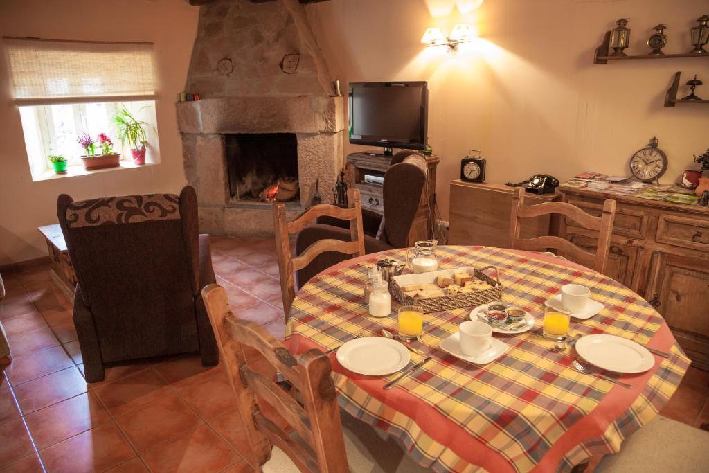 Гостьовий будинок Casa Rural El Balcon De Tera Екстер'єр фото